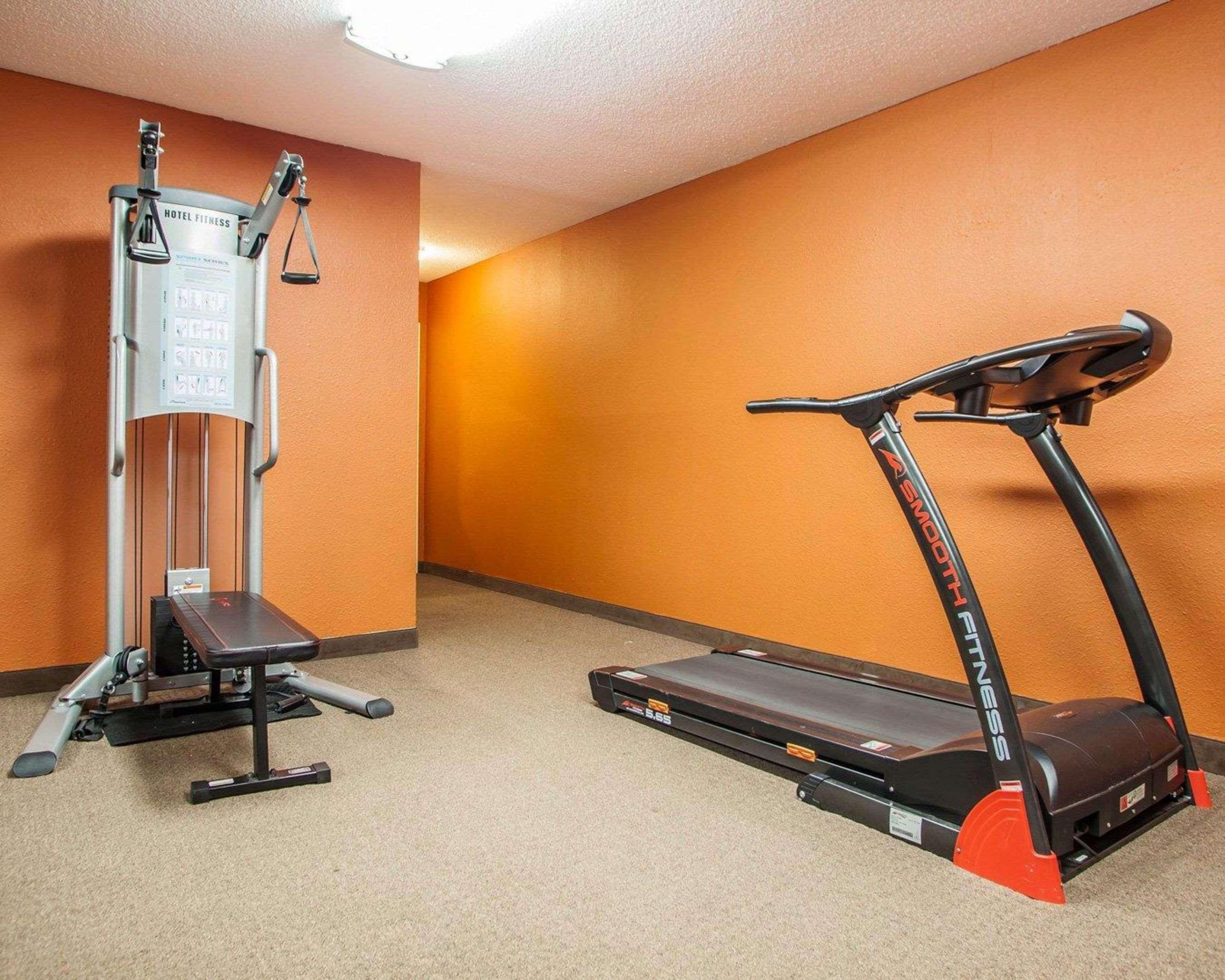 Quality Inn Airport Woodson Terrace Экстерьер фото