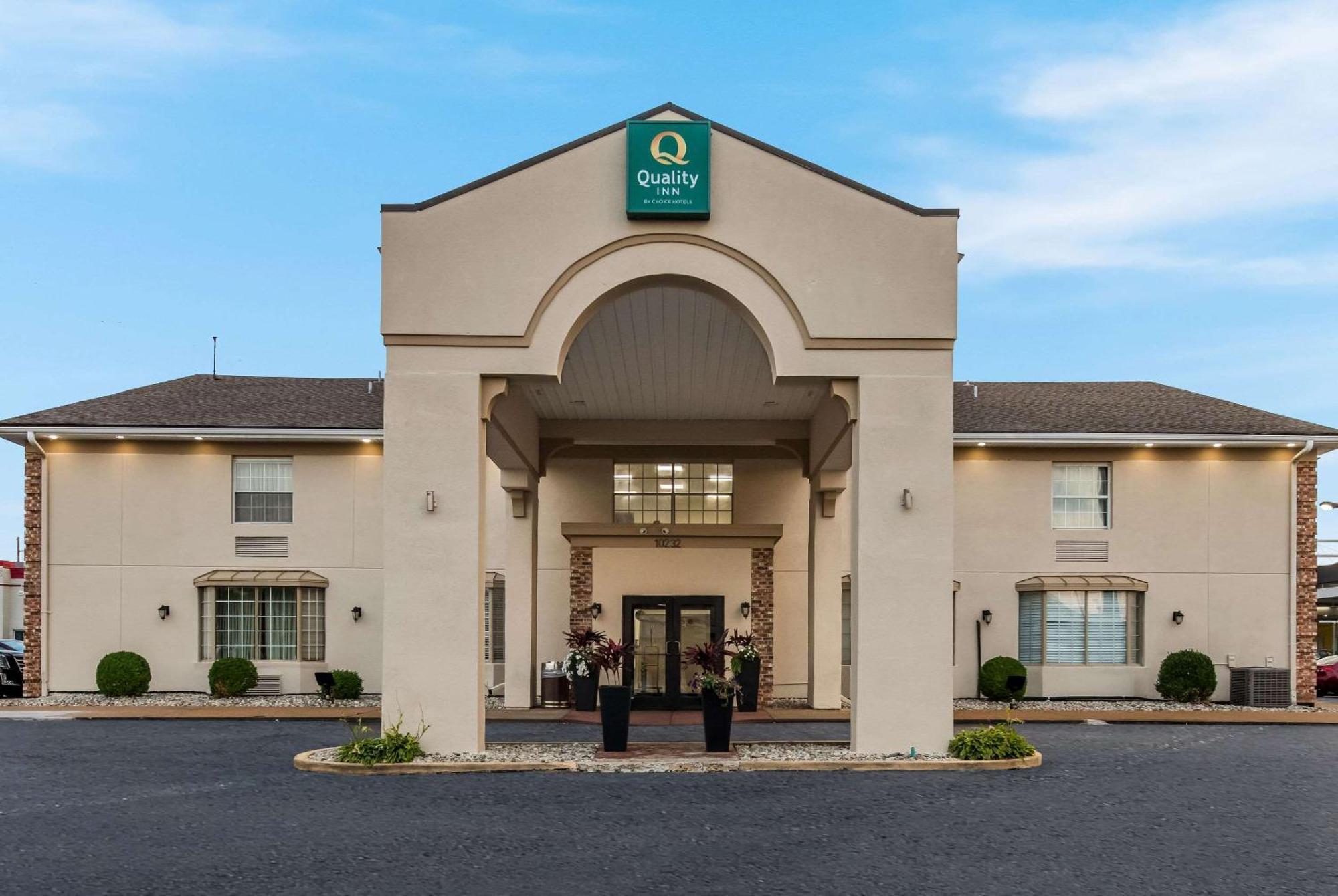 Quality Inn Airport Woodson Terrace Экстерьер фото