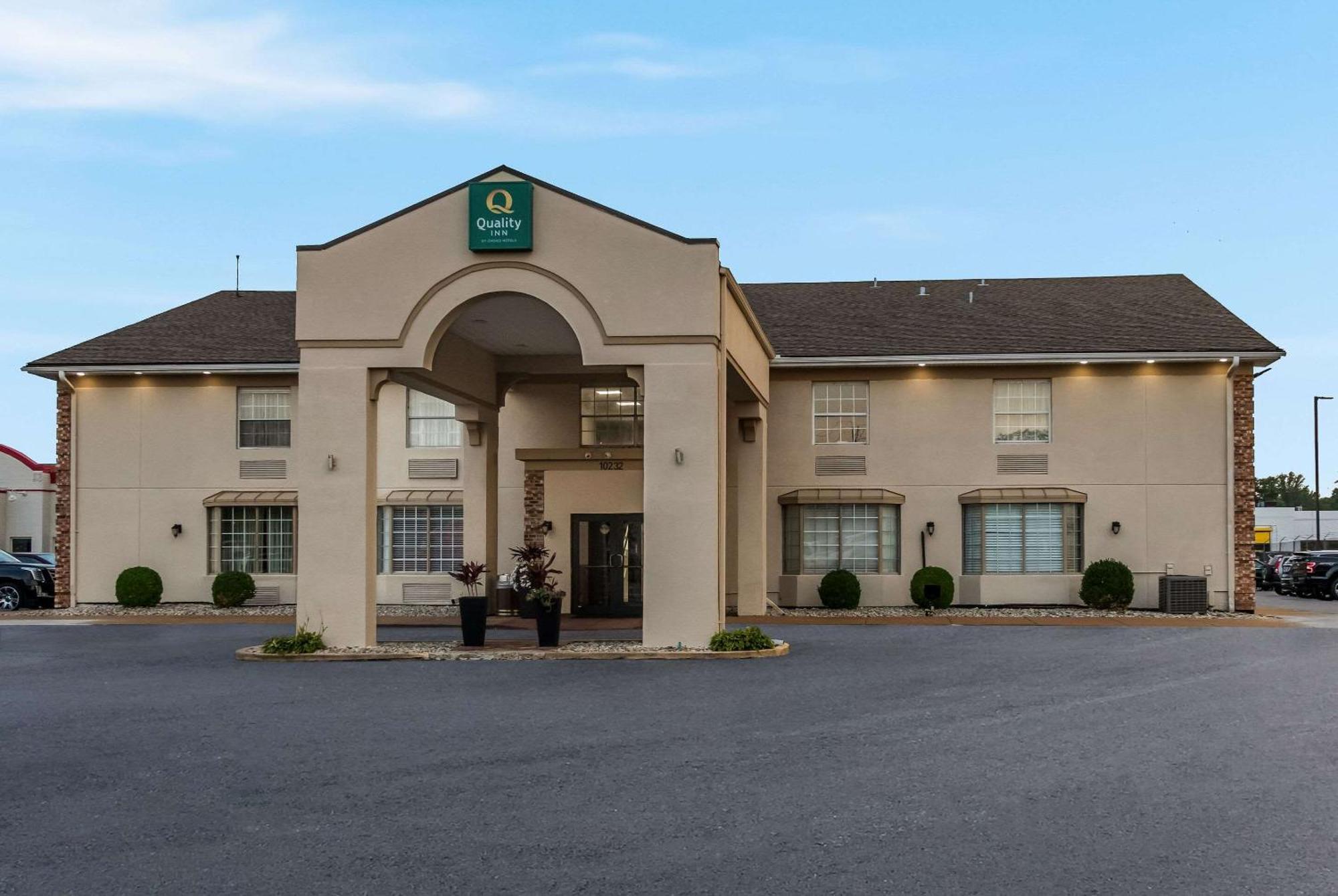 Quality Inn Airport Woodson Terrace Экстерьер фото
